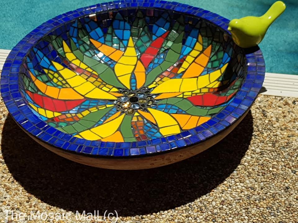 mosaic_dish_ozmosaics_sandy_robertson.jpg